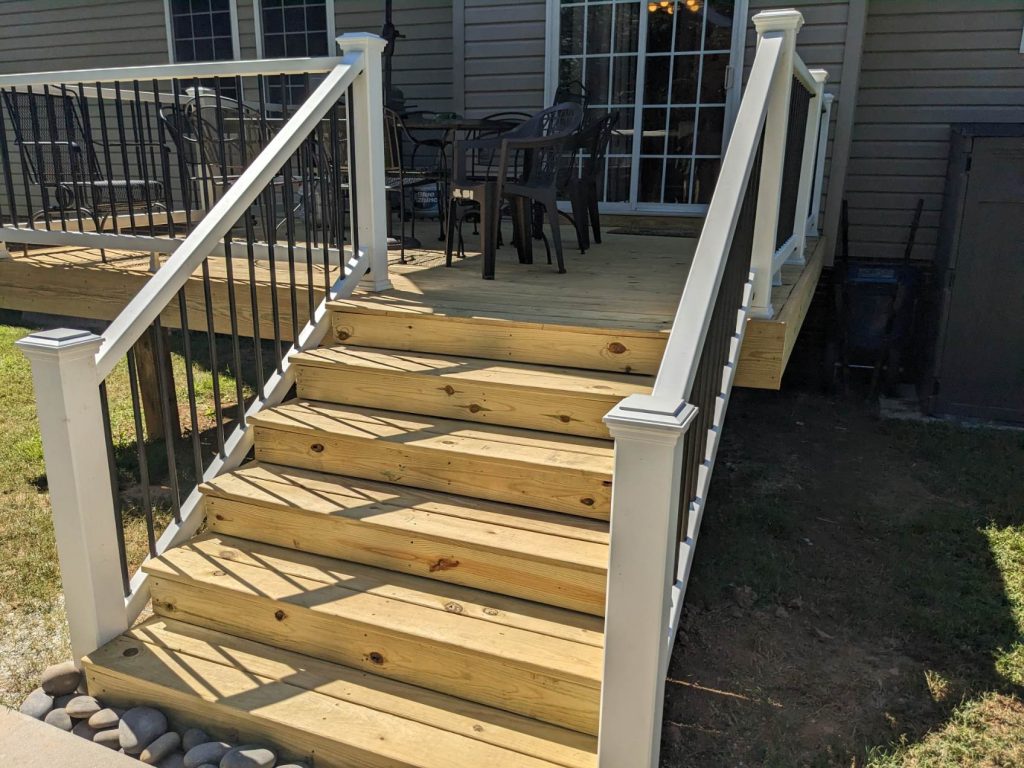 Grafted Fencing Vinyl Fence Example15
